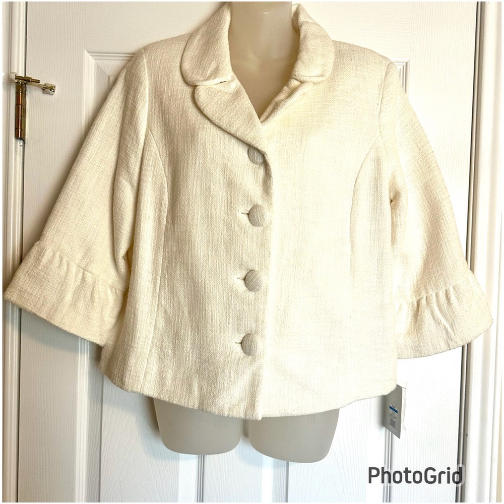 Ivory Textured Button-Front Jacket with 3/4 Bell Sleeves
